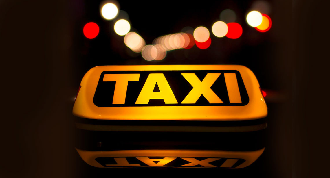 Comment Éviter les Arnaques Taxi à Nice: Guide du Voyageur Averti